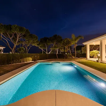 Villa Mediterranean Villa, On One Floor, With Private Heated Pool, Large Garden And Terrace And Close To The Sea, In *