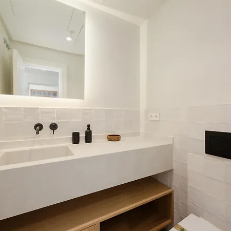 Mediterranean Villa, On One Floor, With Private Heated Pool, Large Garden And Terrace And Close To The Sea, In