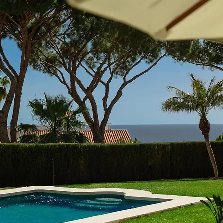 Villa Mediterranean Villa, On One Floor, With Private Heated Pool, Large Garden And Terrace And Close To The Sea, In La Cala De Mijas