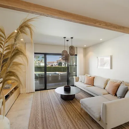 Villa Mediterranean Villa, On One Floor, With Private Heated Pool, Large Garden And Terrace And Close To The Sea, In