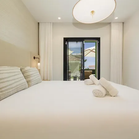Villa Mediterranean Villa, On One Floor, With Private Heated Pool, Large Garden And Terrace, With Barbecue, And Close To The Sea, In La Cala De Mijas